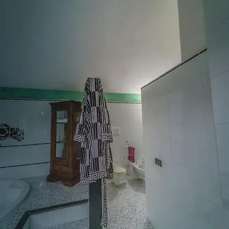 Bed and breakfast Buzzi 4*